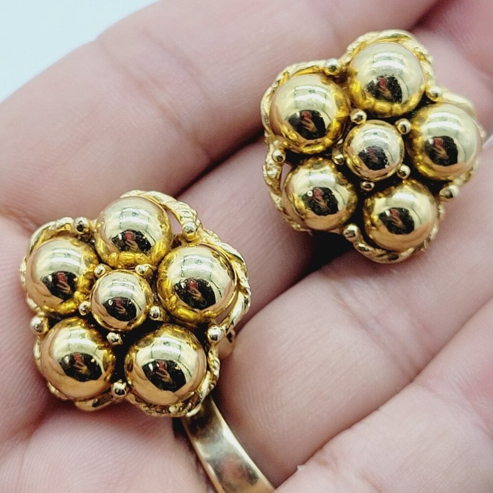 Vintage Cluster Style Earrings Gold Tone Smooth Gold Balls Clip On 1"
